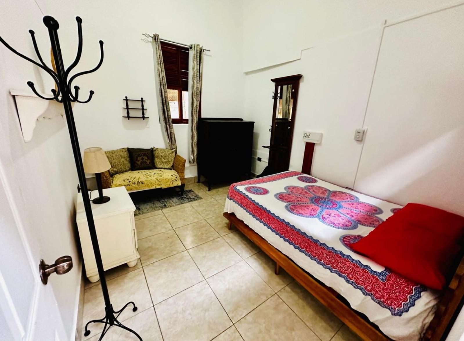 Casa Yoly Hostel Granada Buitenkant foto