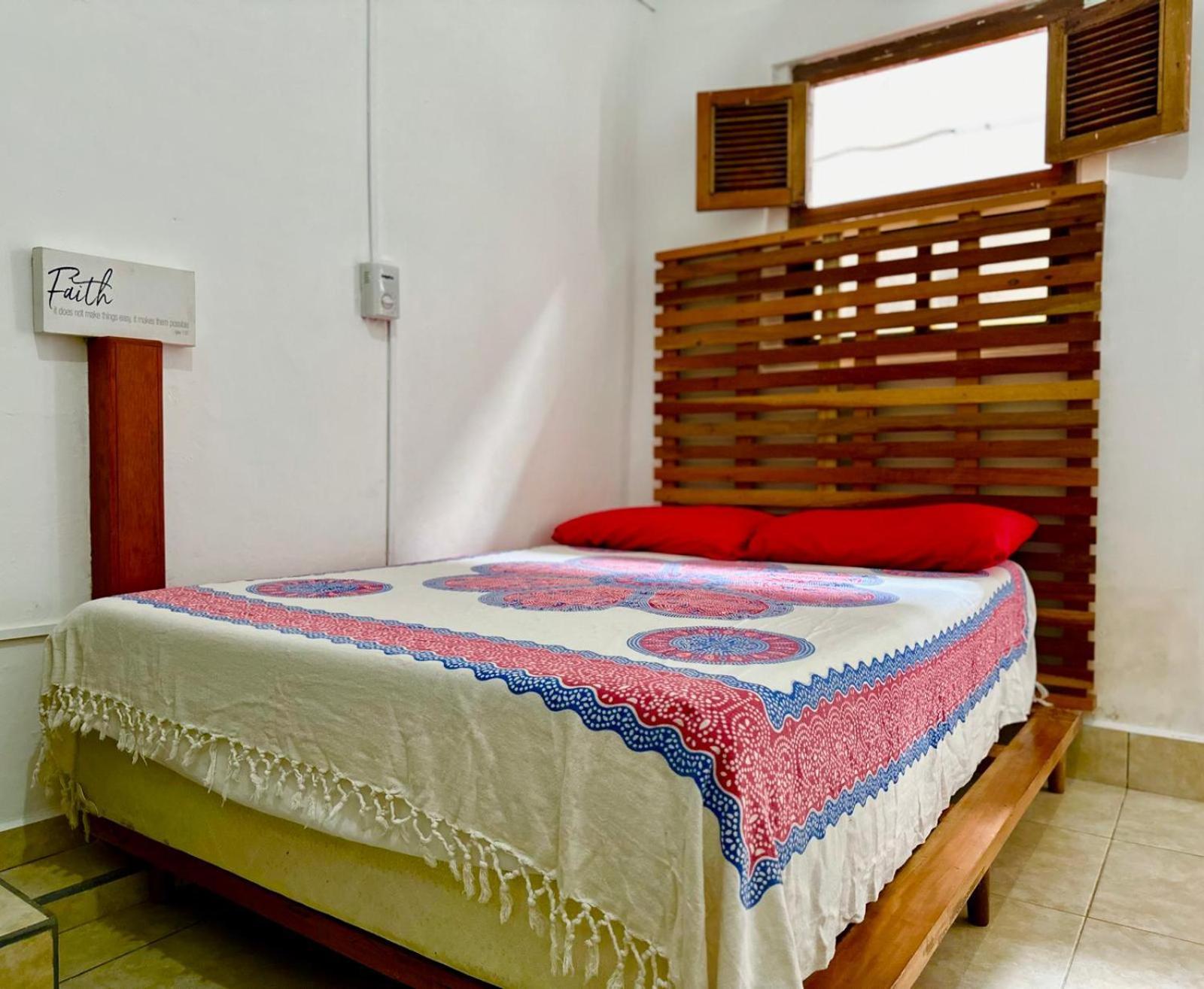 Casa Yoly Hostel Granada Buitenkant foto